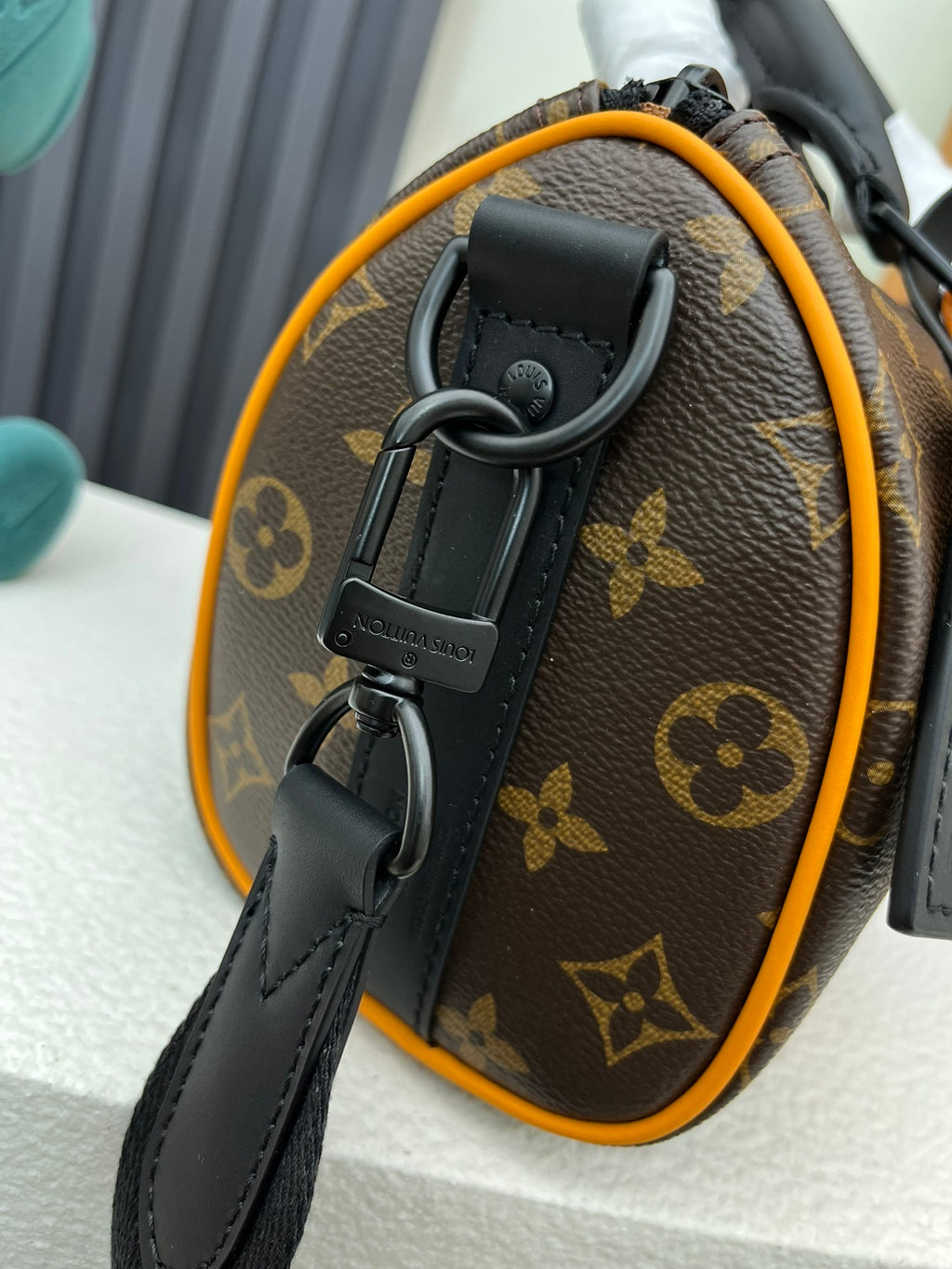 LV WOMENS BAG