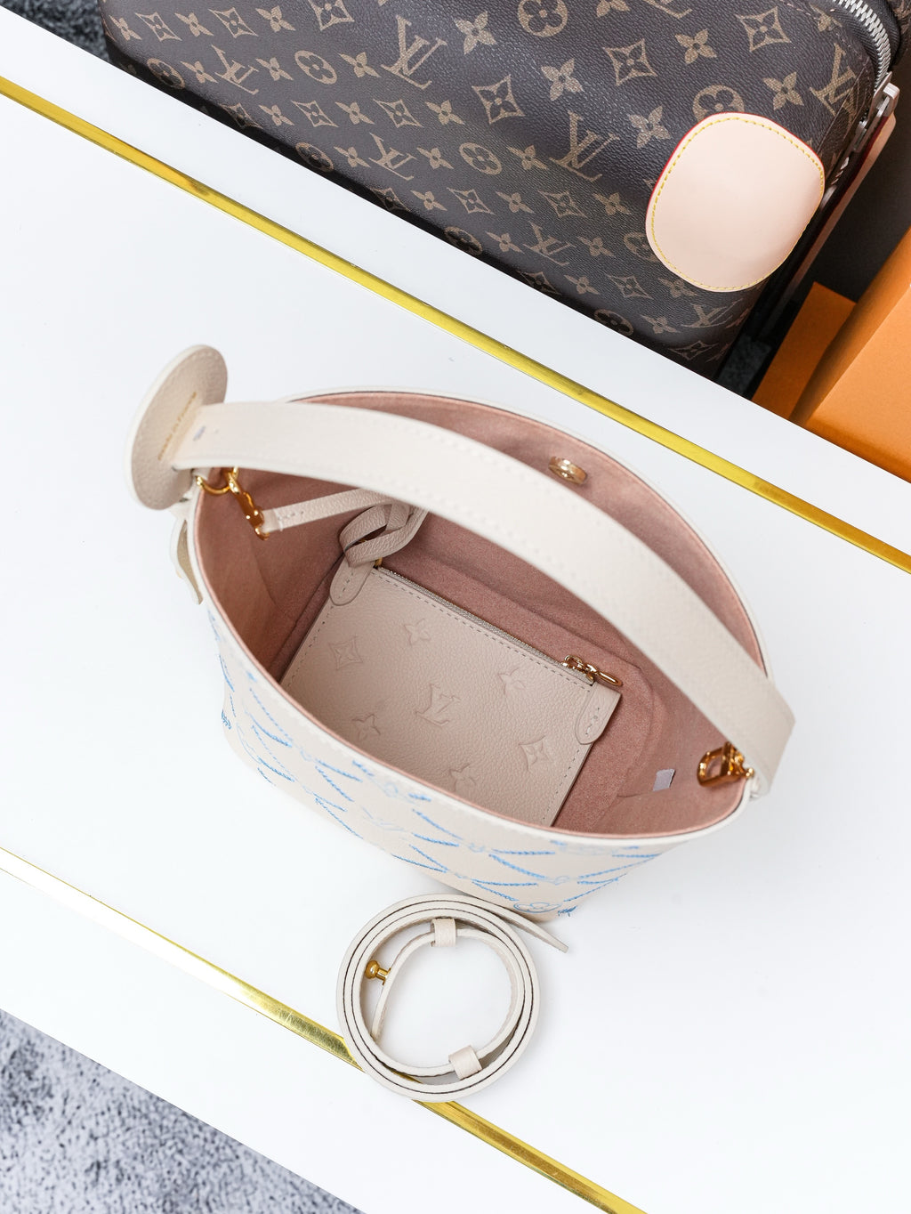 LV WOMENS BAG