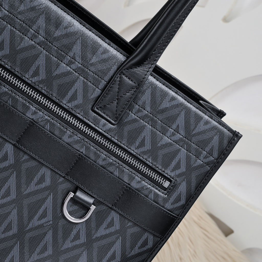 DIOR MESSENGER BAG