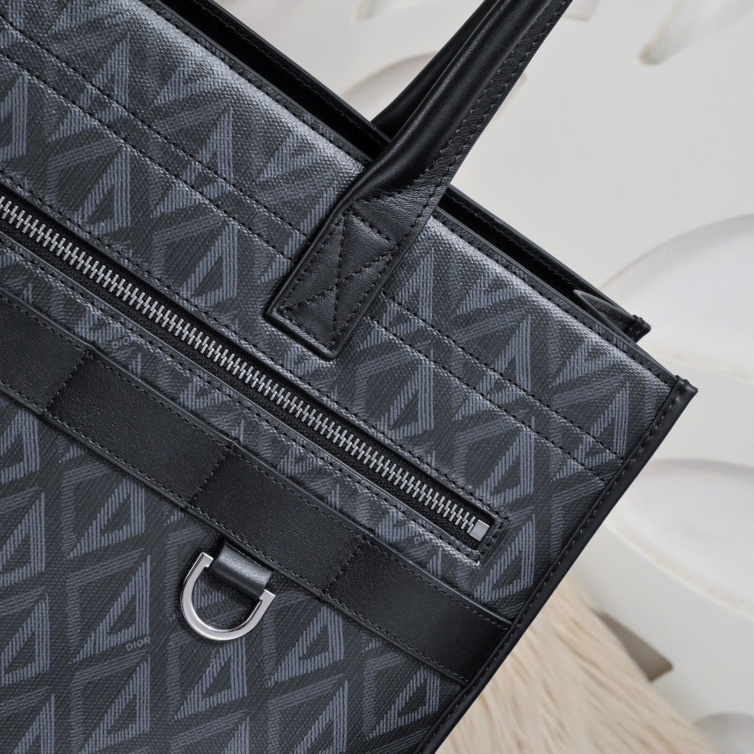 DIOR MESSENGER BAG