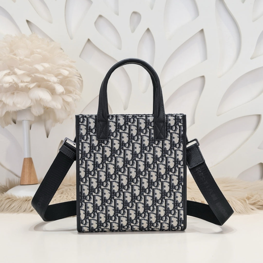 DIOR MESSENGER BAG