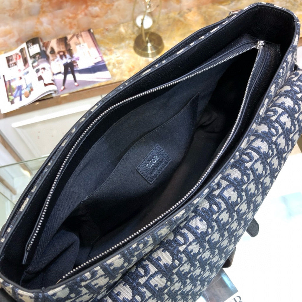 DIOR MESSENGER BAG