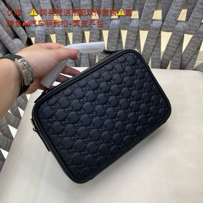 GUCCI MESSENGER BAG