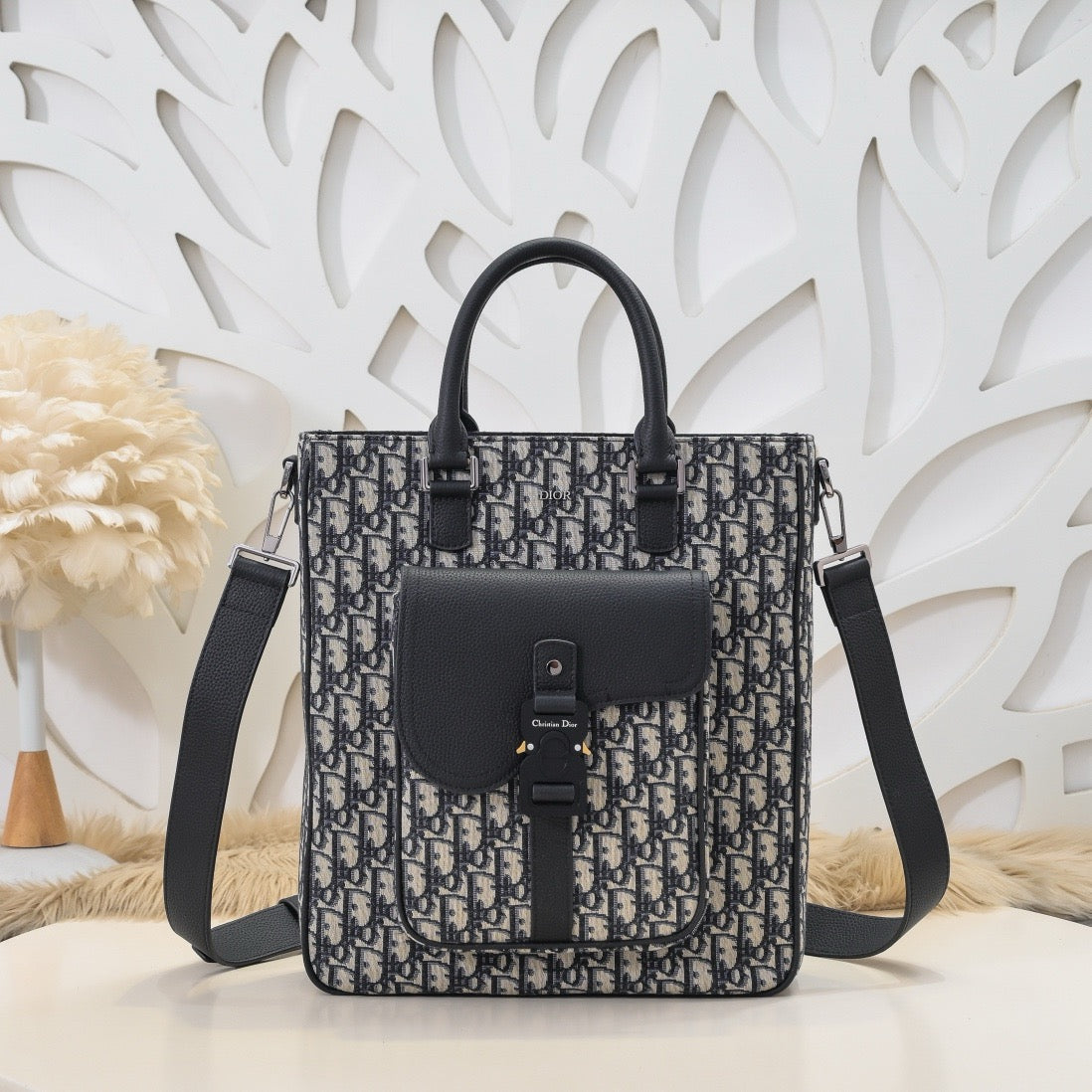 DIOR MESSENGER BAG