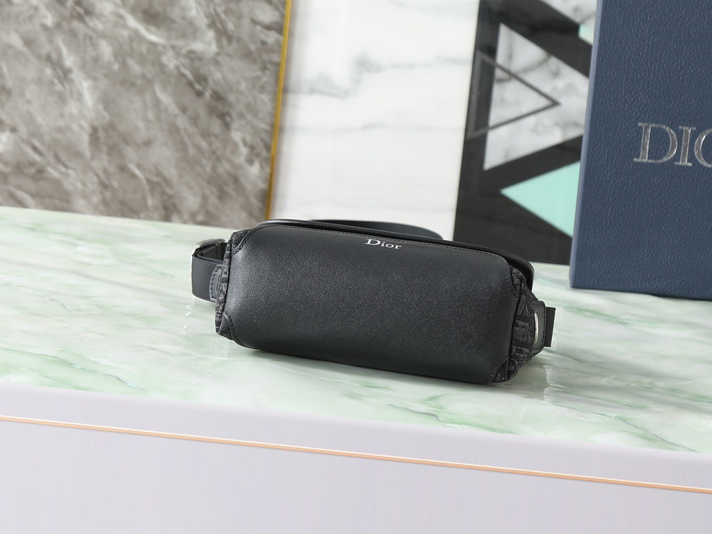 DIOR MESSENGER BAG