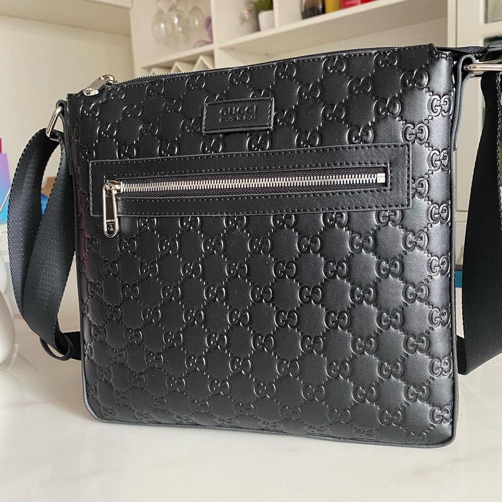 GUCCI MESSENGER BAG