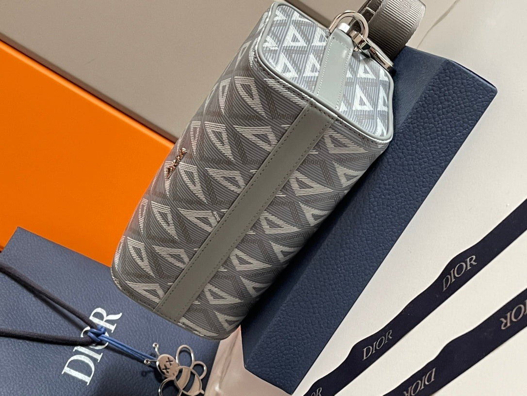 DIOR MESSENGER BAG