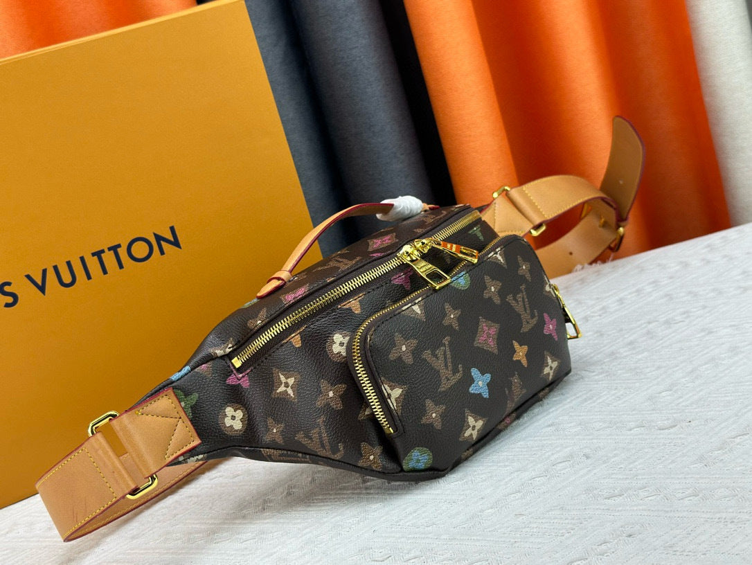 LV MESSENGER BAG