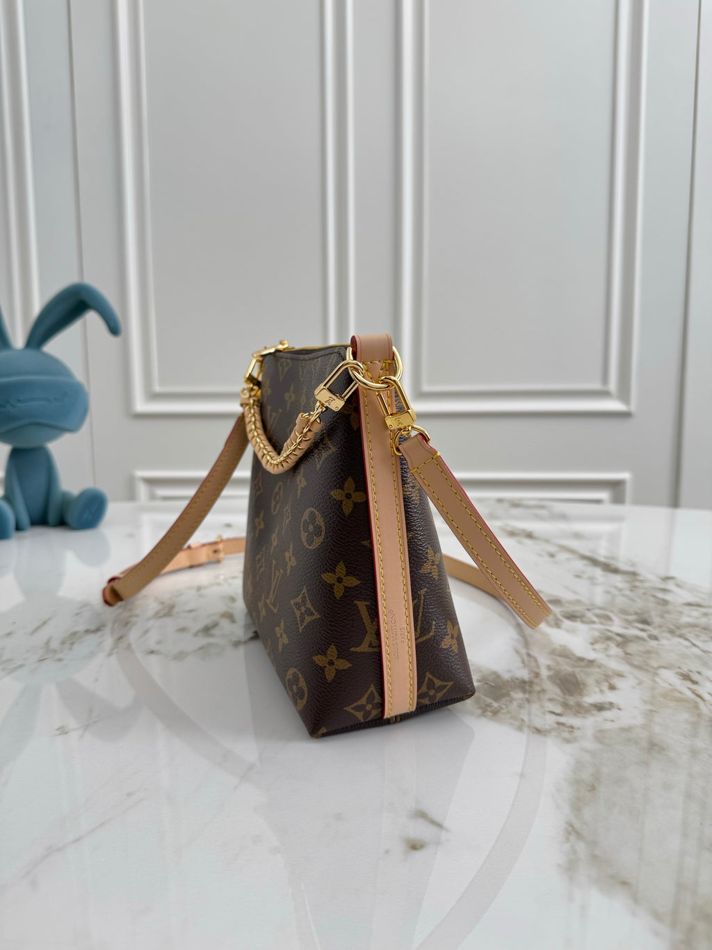 LV WOMENS BAG
