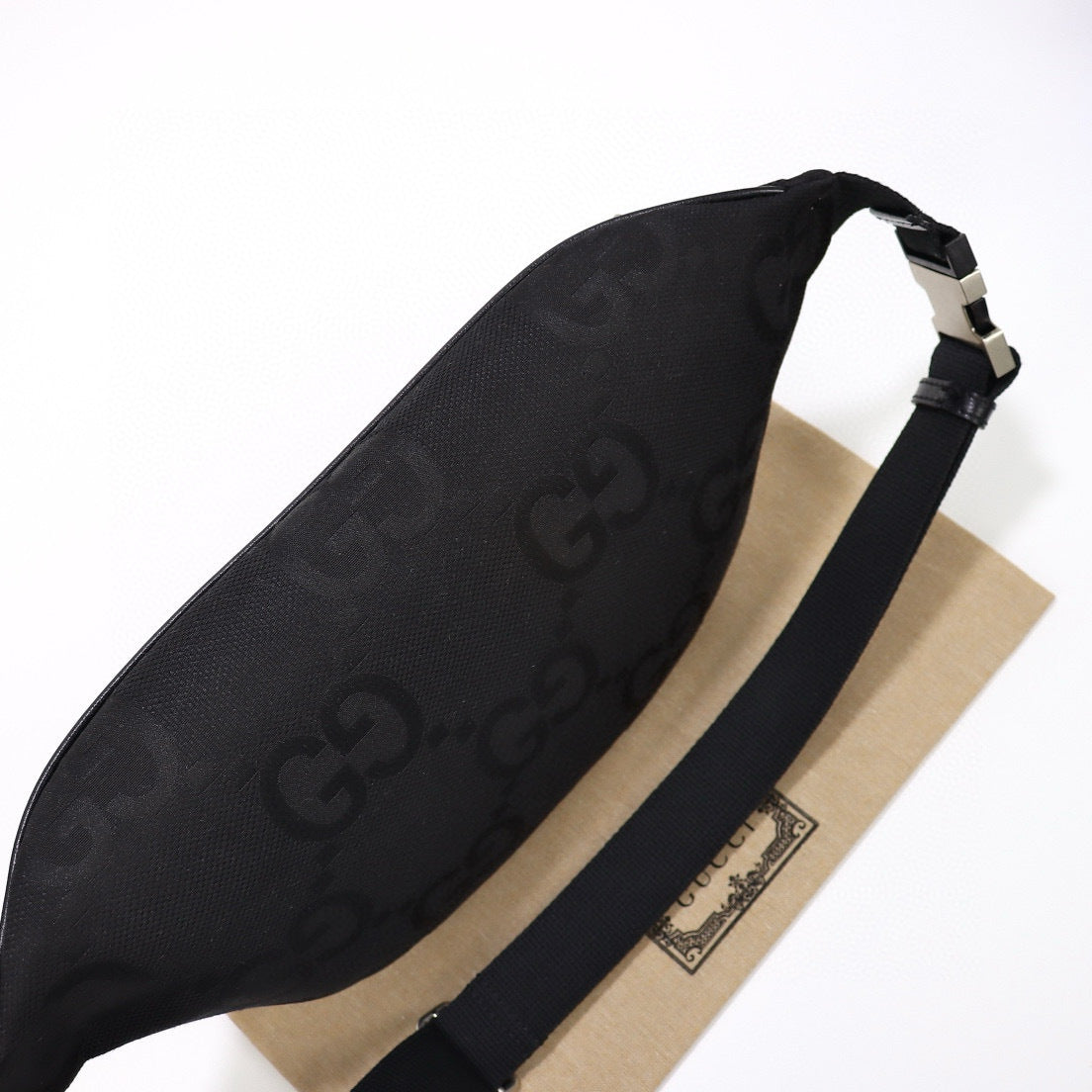 GUCCI MESSENGER BAG