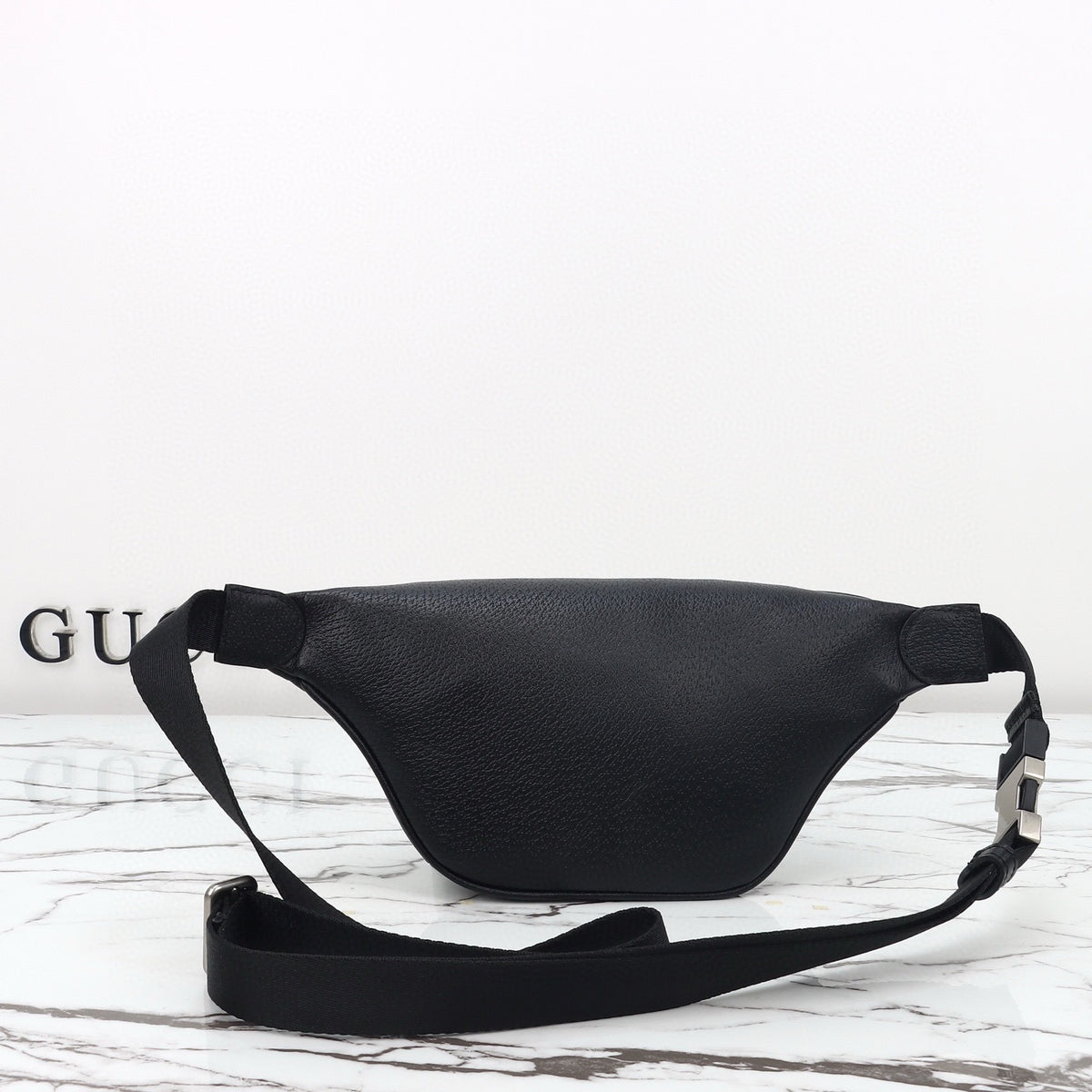 GUCCI MESSENGER BAG