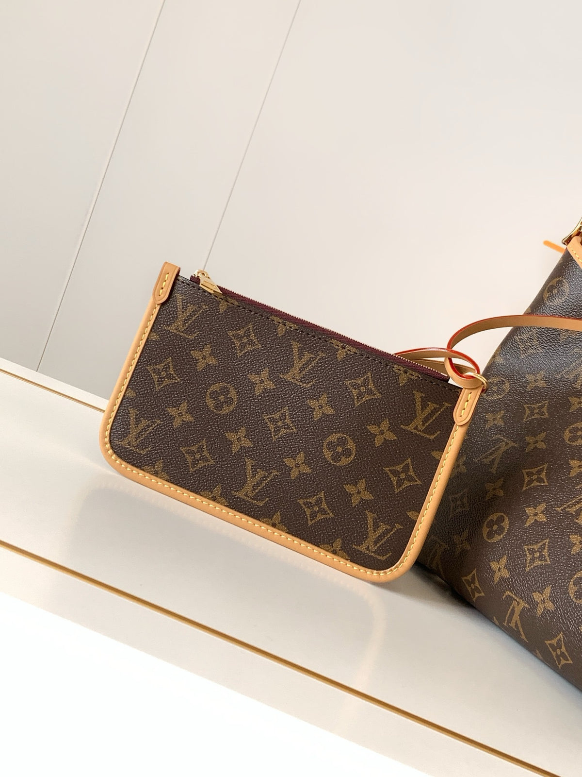 LV WOMENS BAG