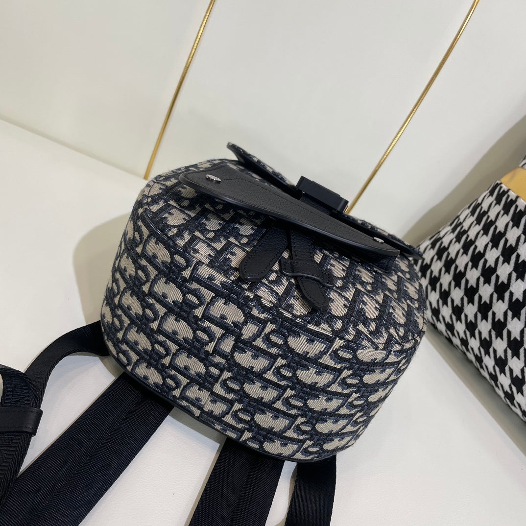 DIOR MESSENGER BAG
