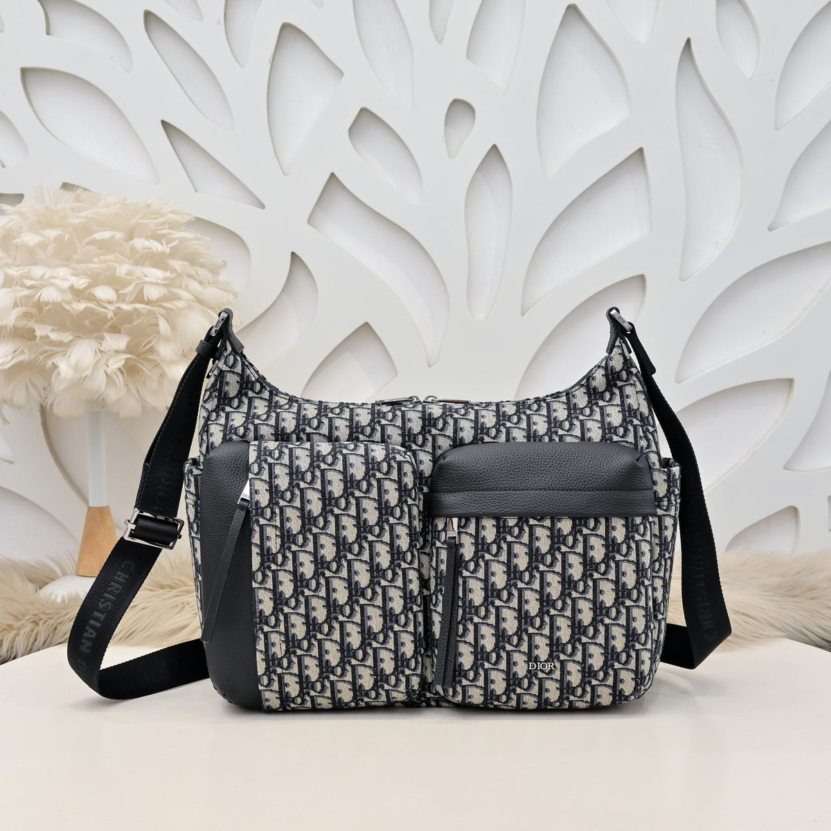 DIOR MESSENGER BAG