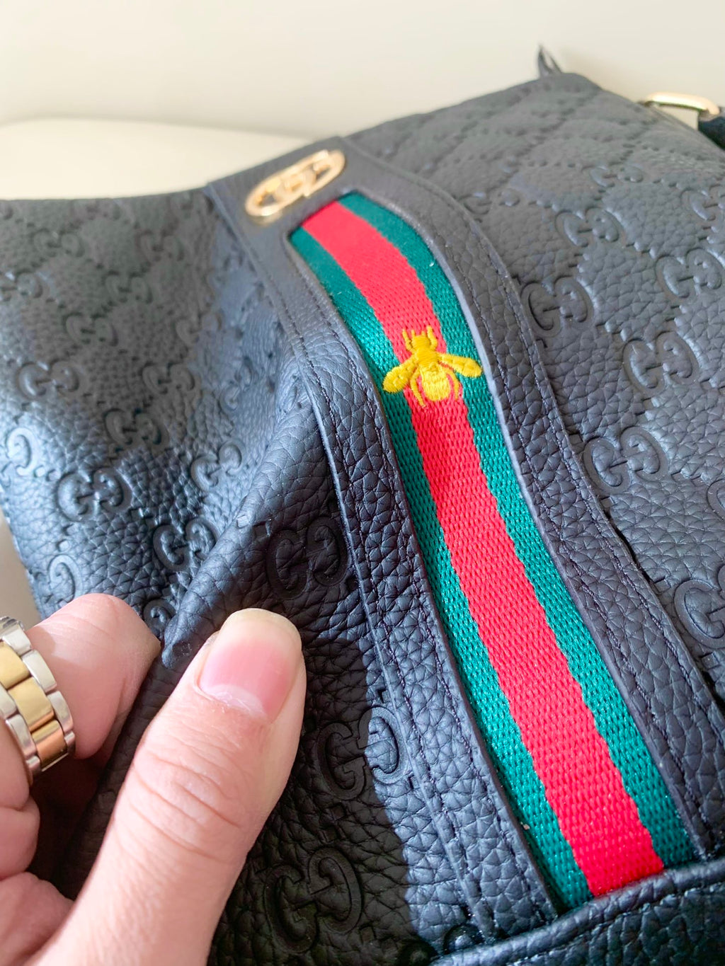 GUCCI MESSENGER BAG