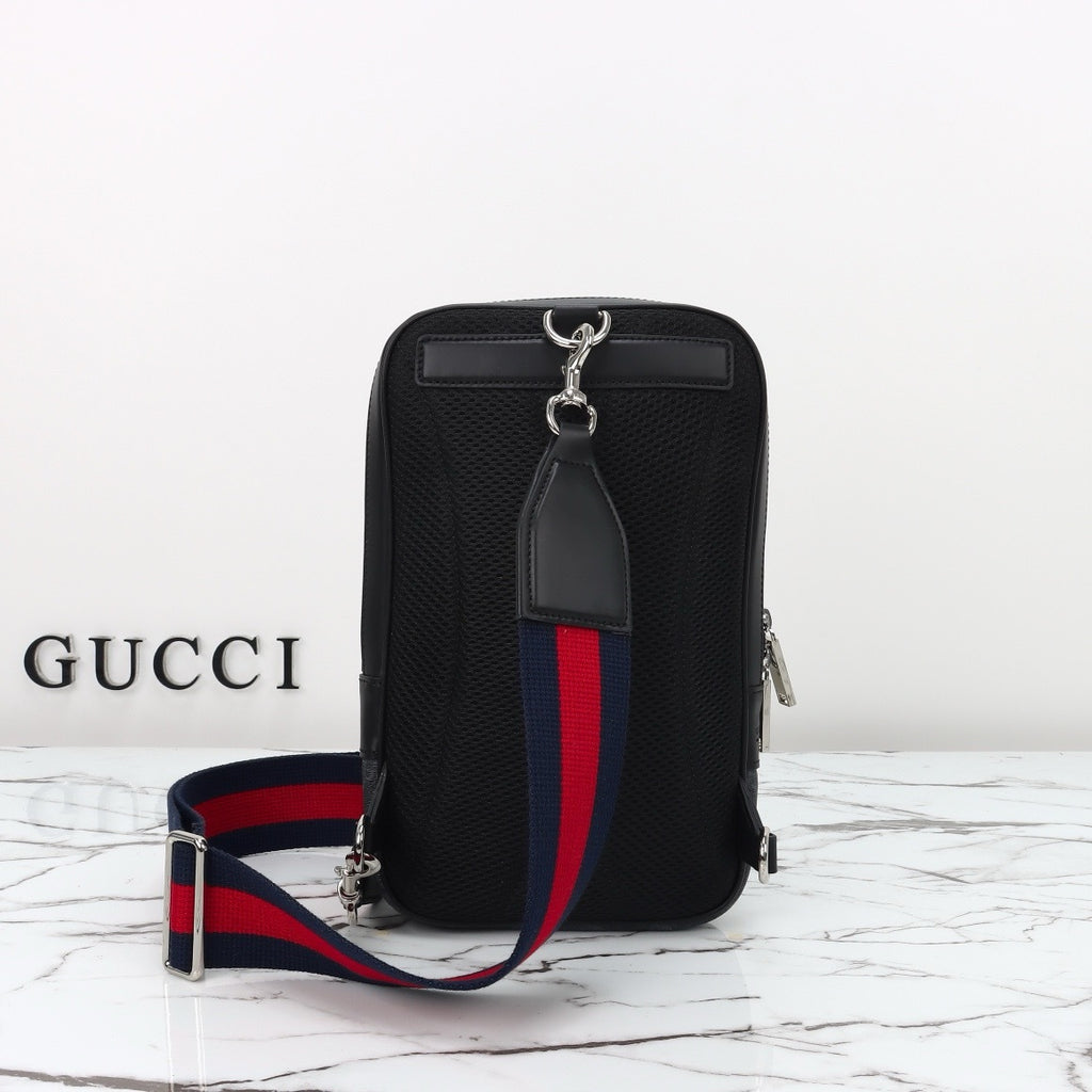 GUCCI MESSENGER BAG