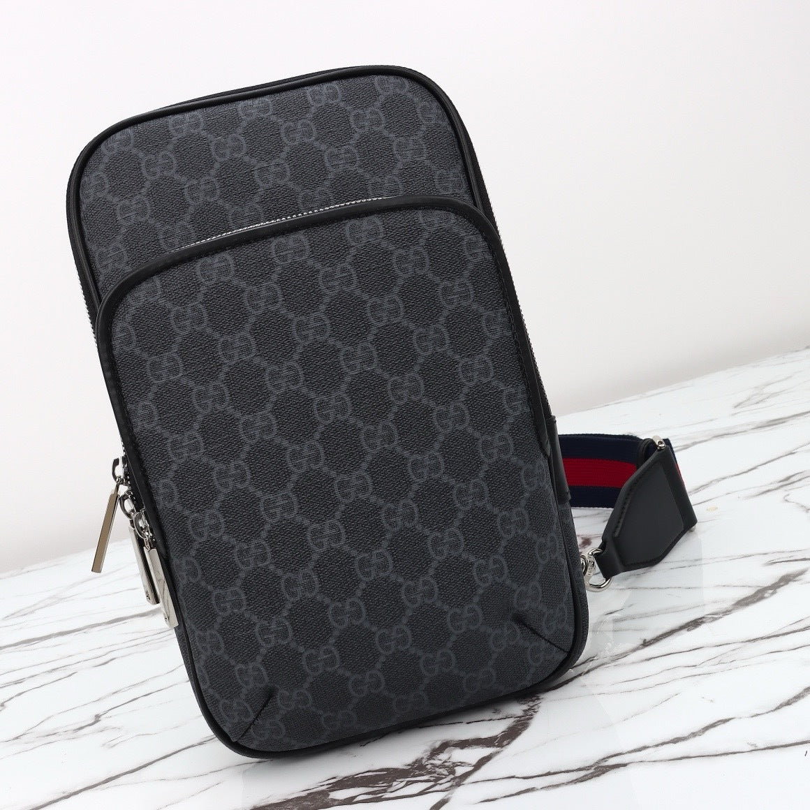 GUCCI MESSENGER BAG