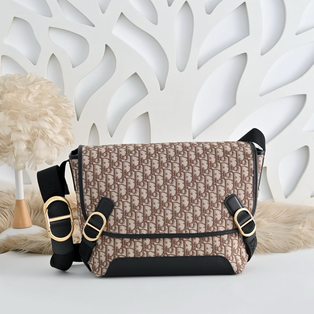DIOR MESSENGER BAG