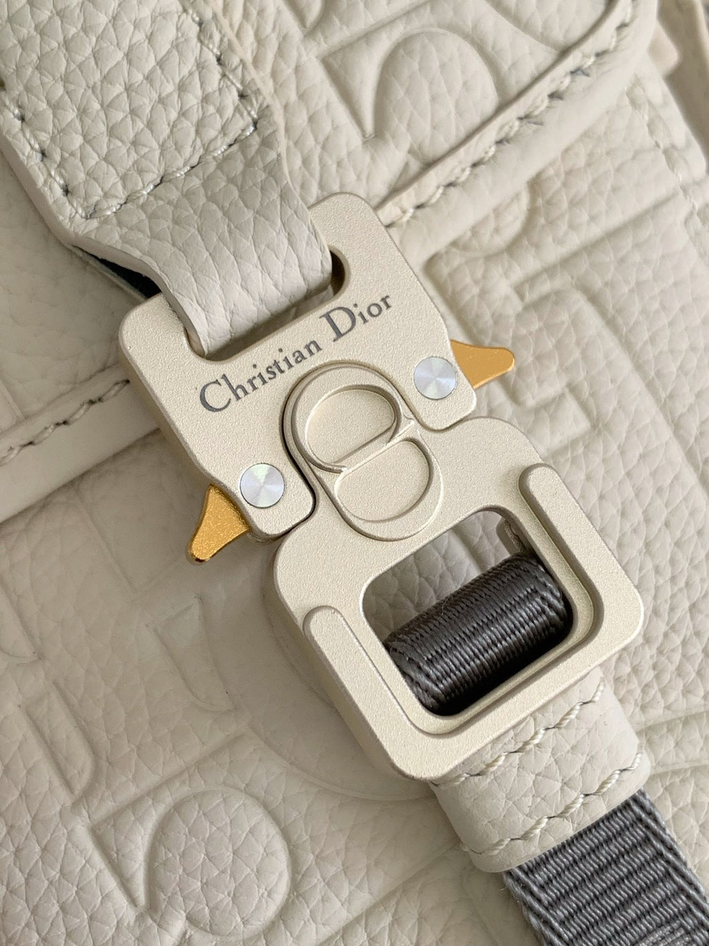 DIOR MESSENGER BAG