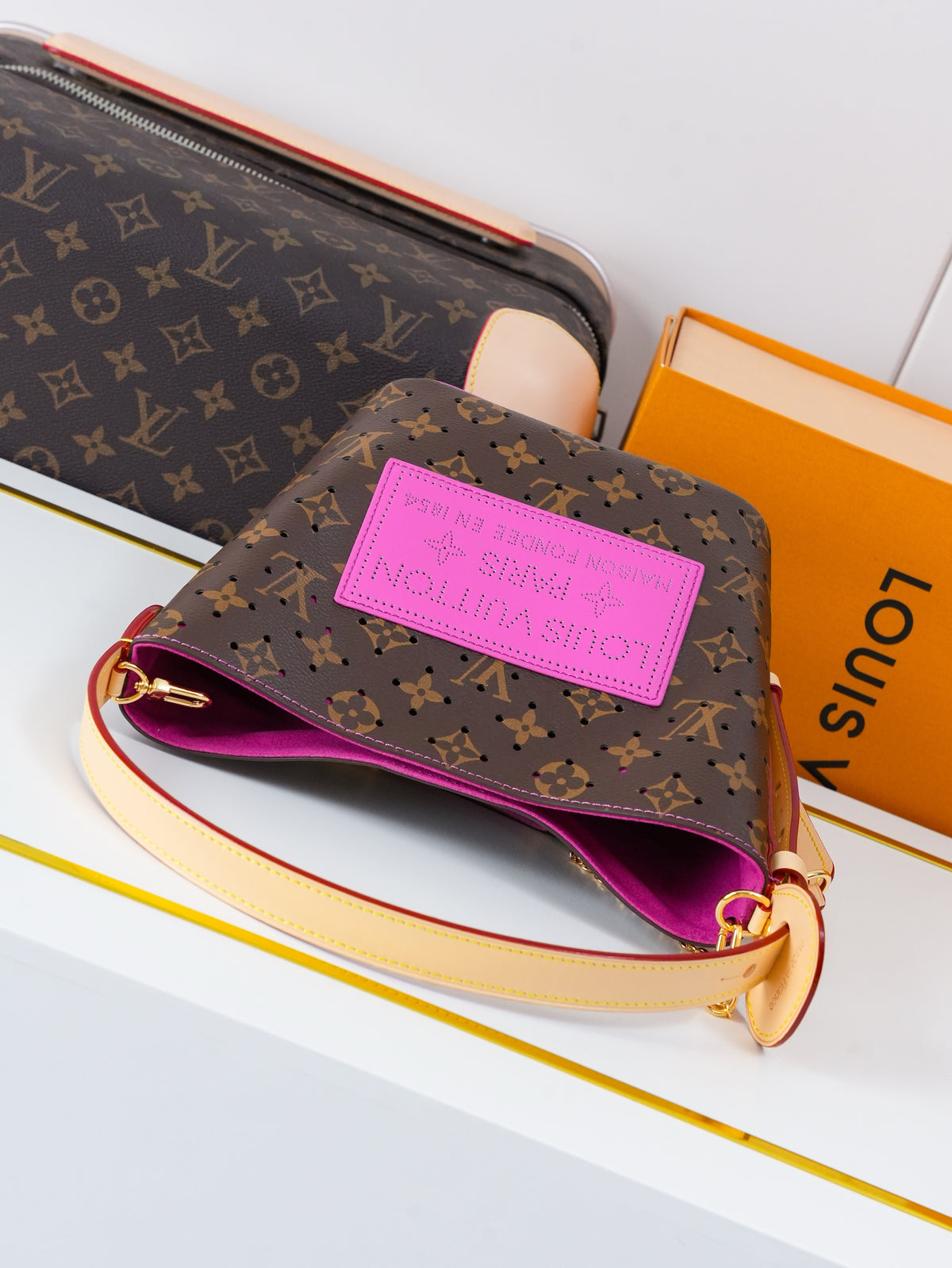 LV WOMENS BAG