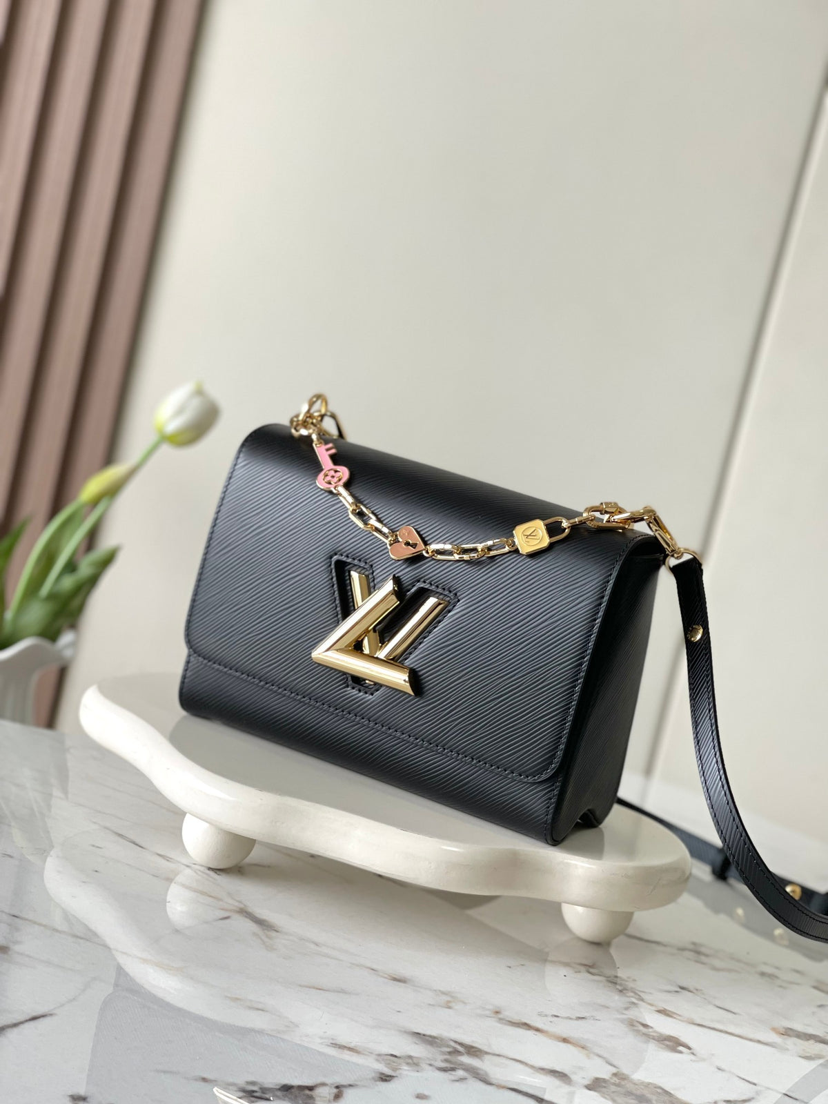 LV WOMENS BAG