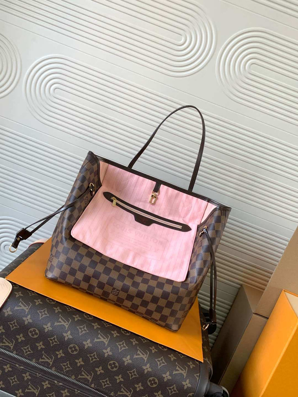 LV WOMENS BAG