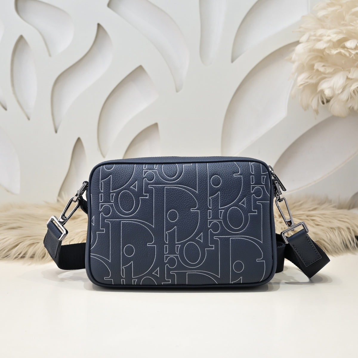 DIOR MESSENGER BAG