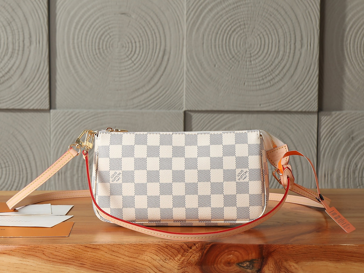 LV WOMENS BAG