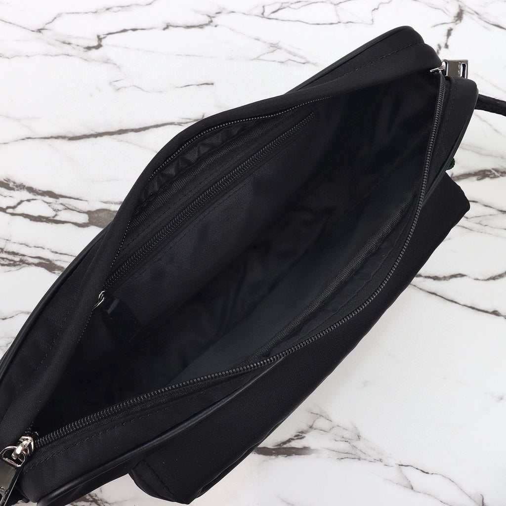 GUCCI MESSENGER BAG