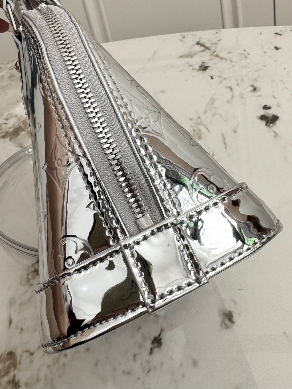 LV WOMENS BAG