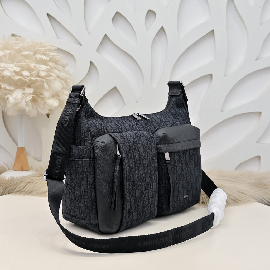 DIOR MESSENGER BAG