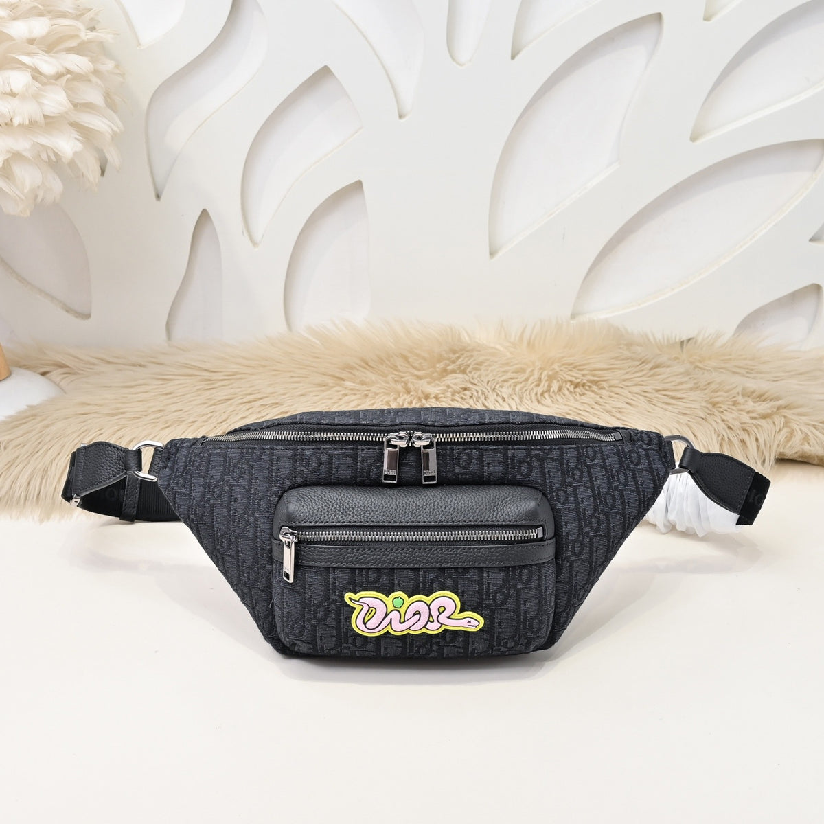DIOR MESSENGER BAG