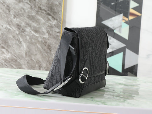 DIOR MESSENGER BAG