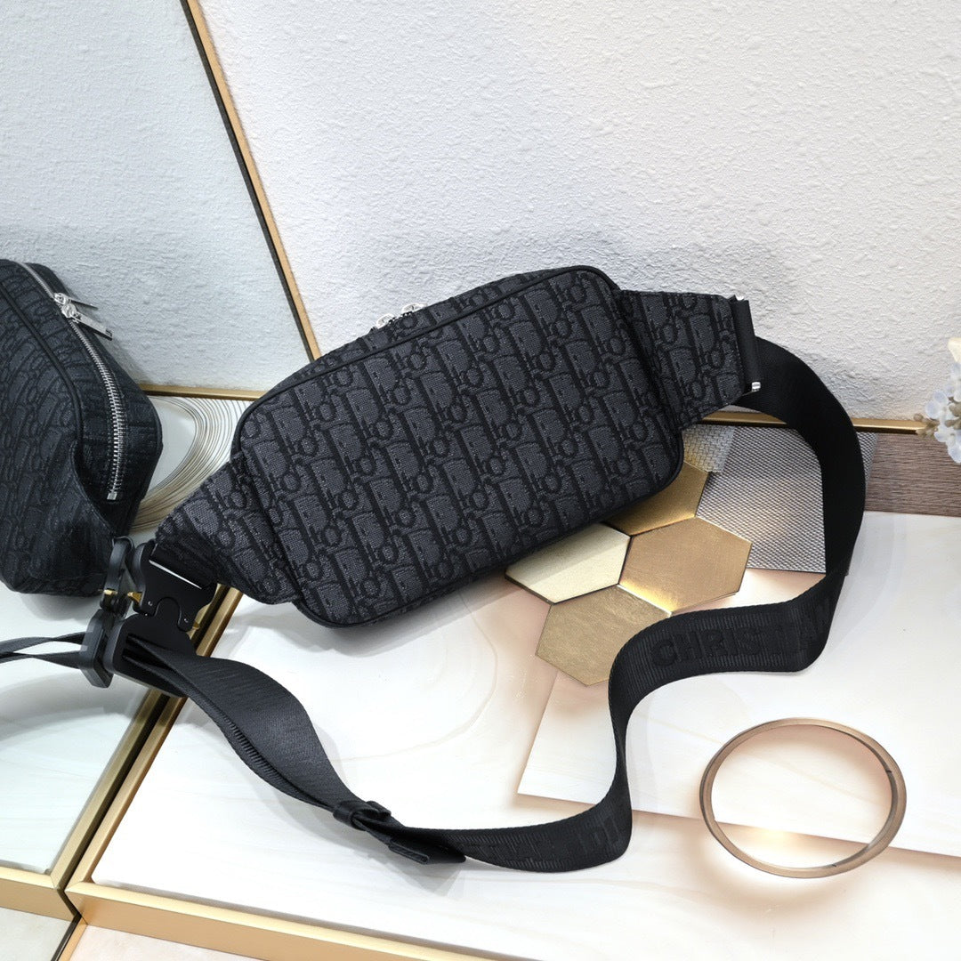 DIOR MESSENGER BAG