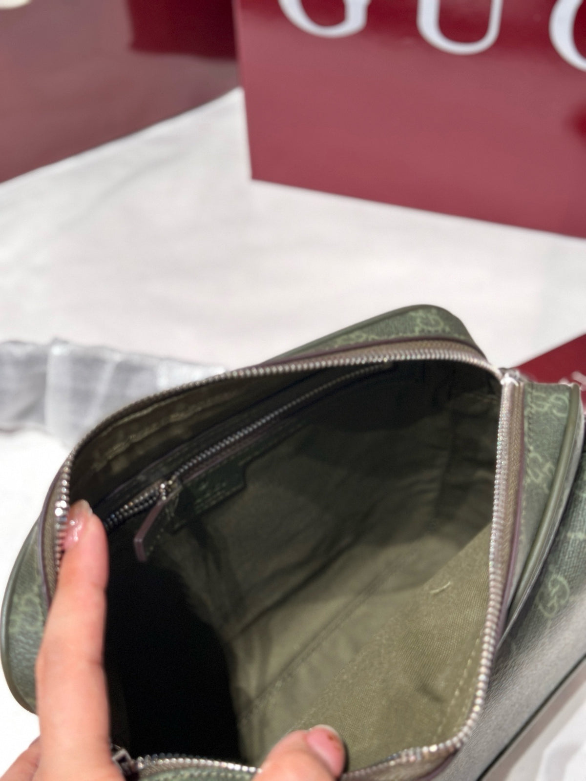 GUCCI MESSENGER BAG