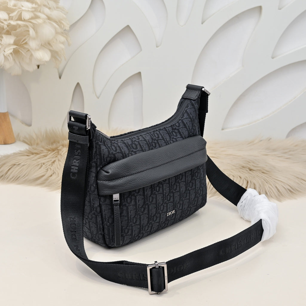 DIOR MESSENGER BAG