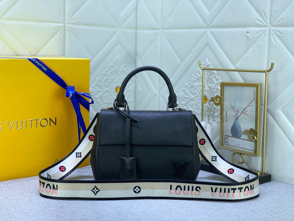 LV WOMENS BAG