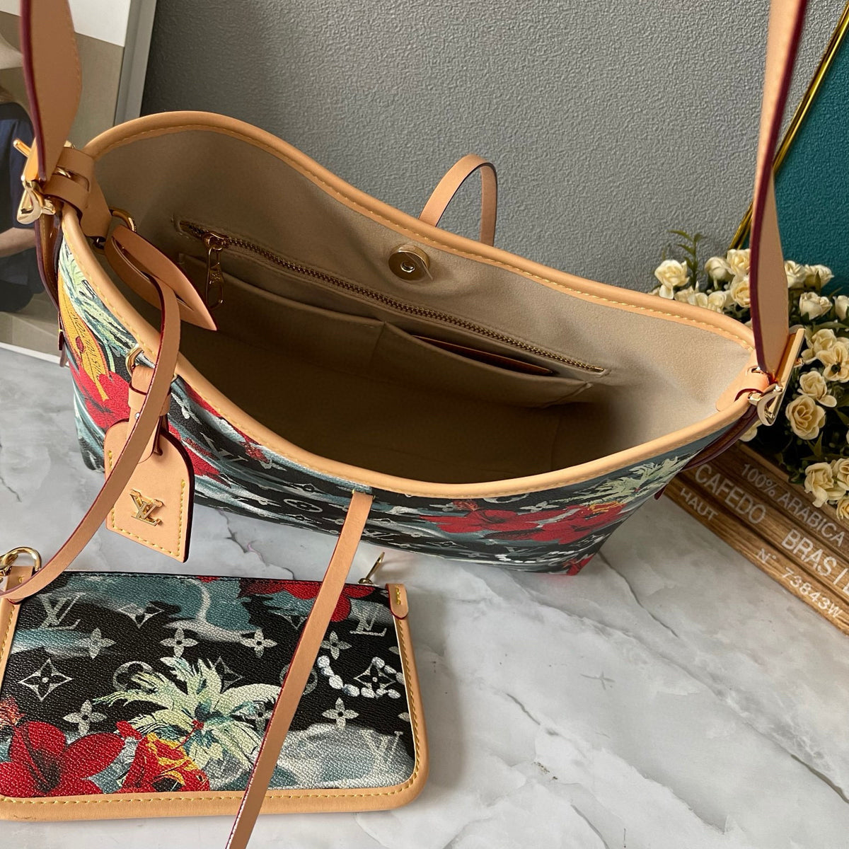 LV WOMENS BAG