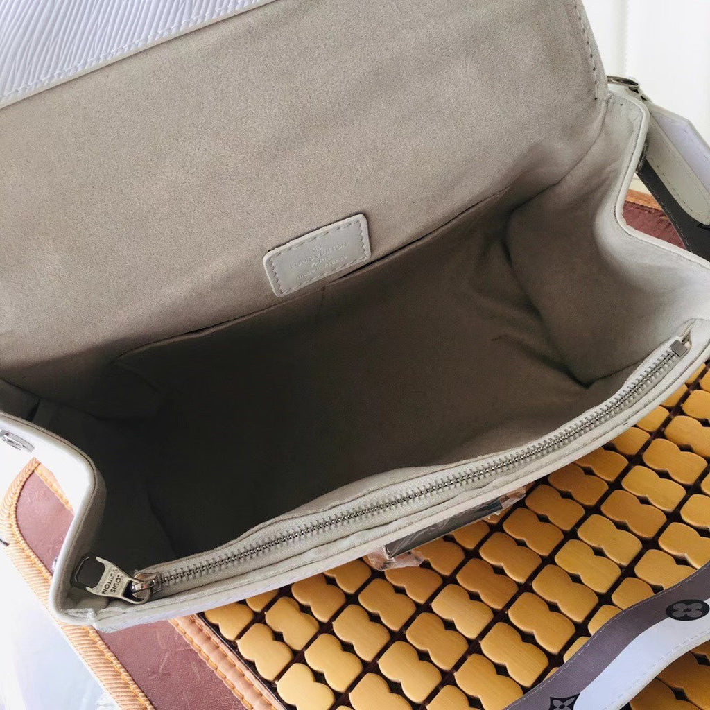 LV WOMENS BAG
