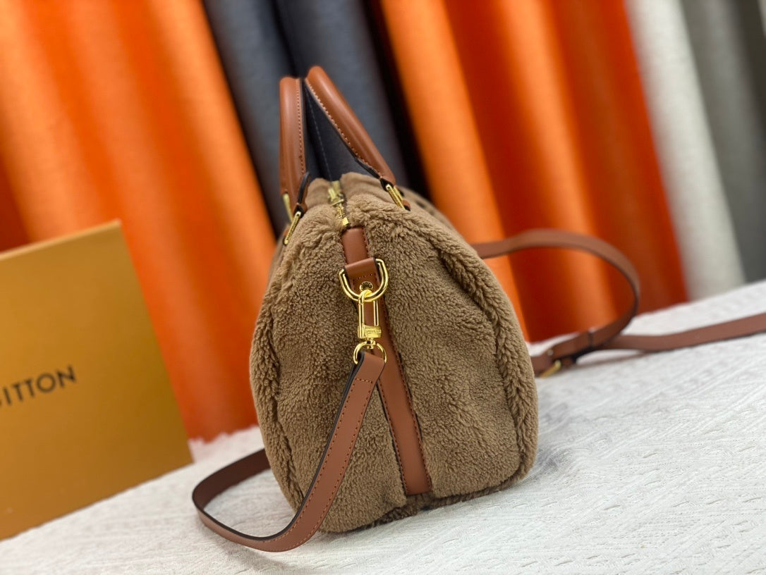 LV WOMENS BAG