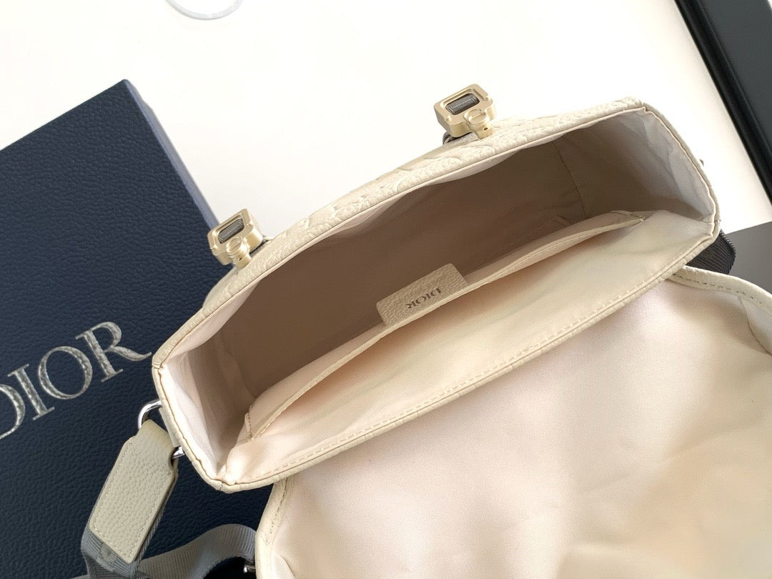 DIOR MESSENGER BAG