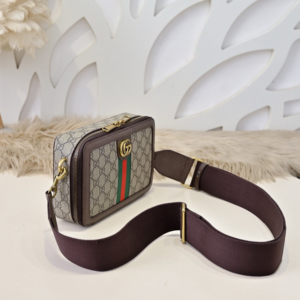 GUCCI MESSENGER BAG
