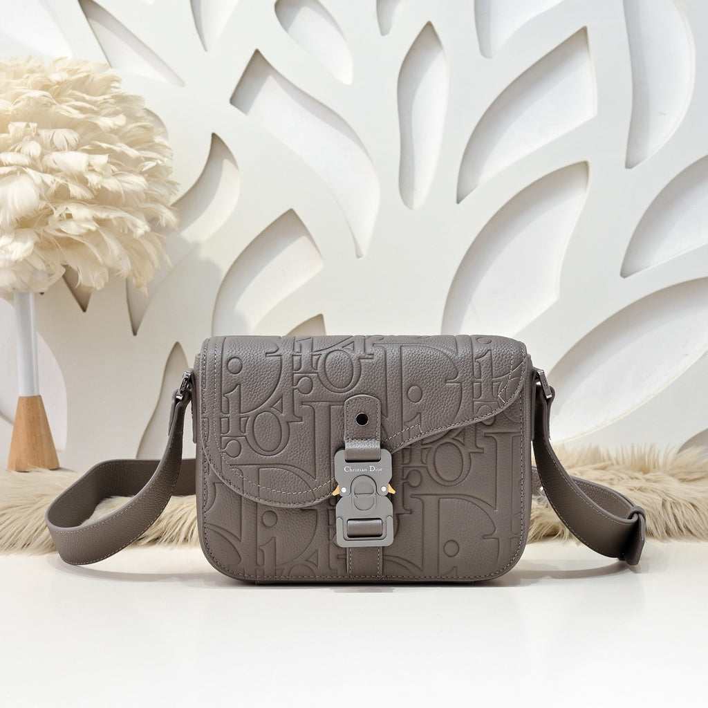 DIOR MESSENGER BAG