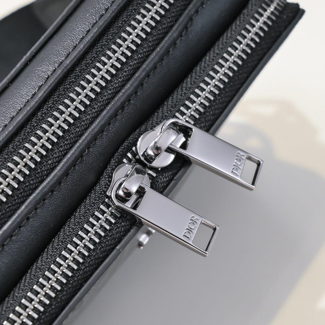 DIOR MESSENGER BAG