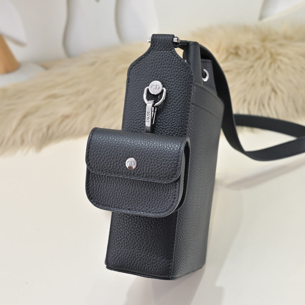 DIOR MESSENGER BAG