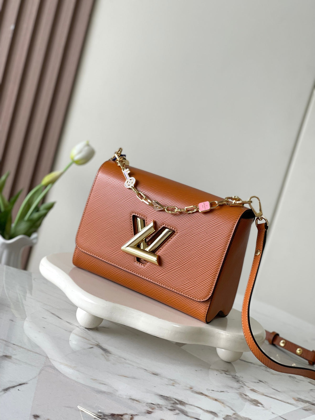 LV WOMENS BAG