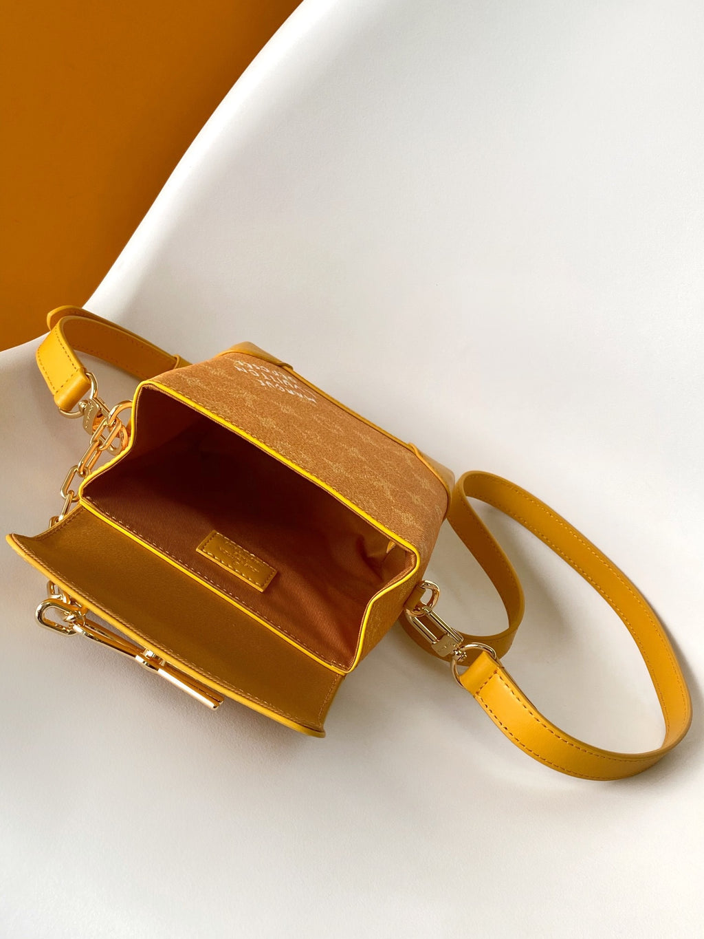 LV WOMENS BAG