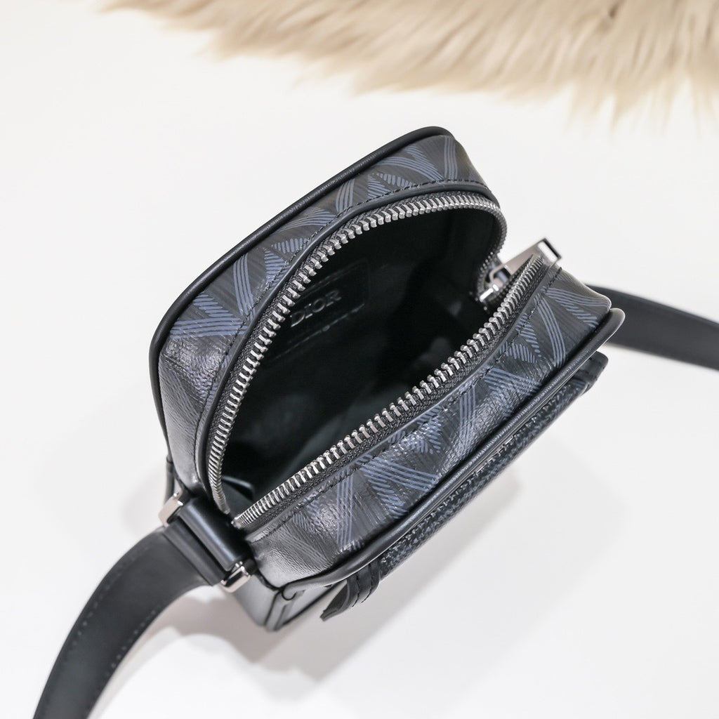 DIOR MESSENGER BAG