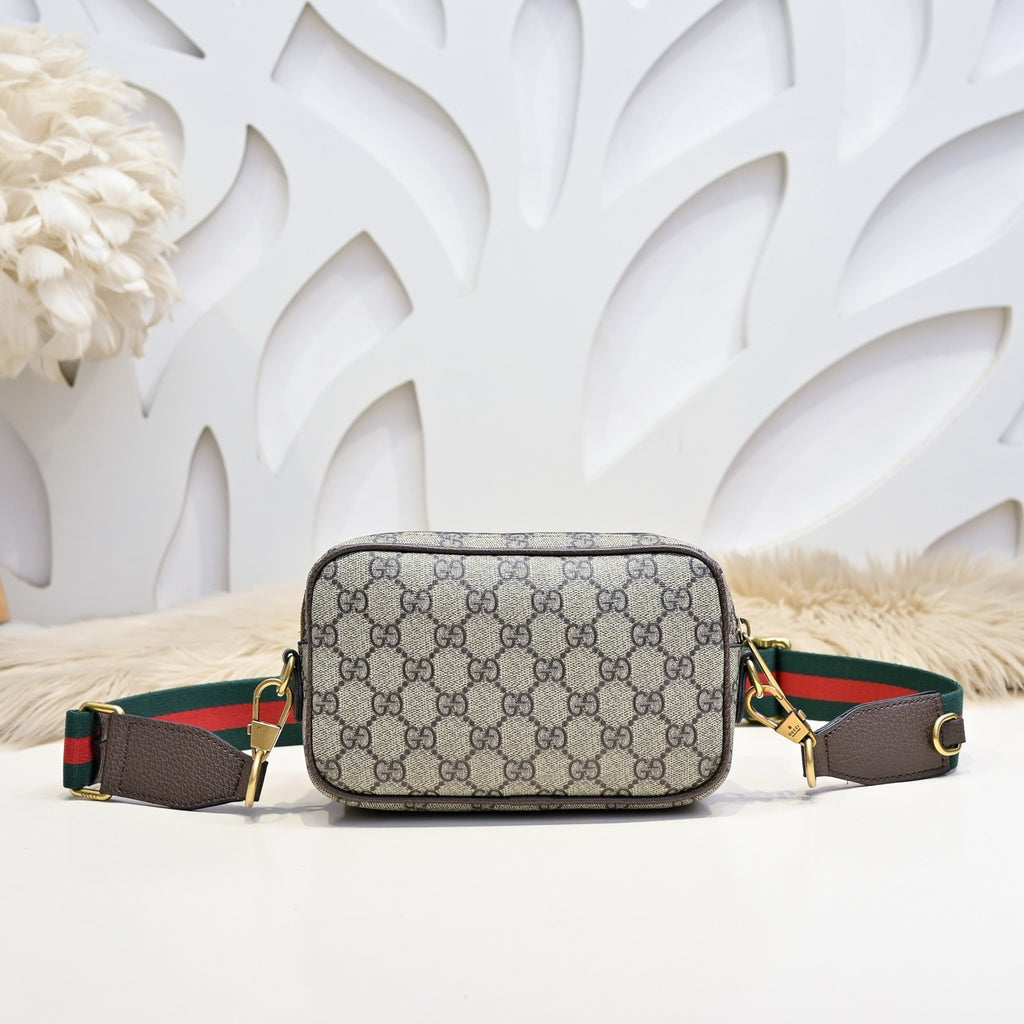 GUCCI MESSENGER BAG