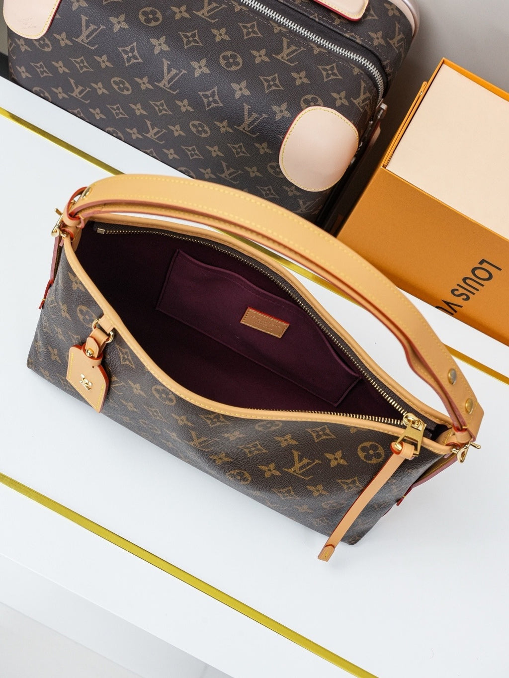LV WOMENS BAG